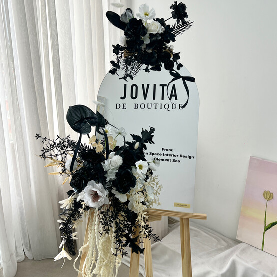 Opening Mirror Flower Stand - Black White theme